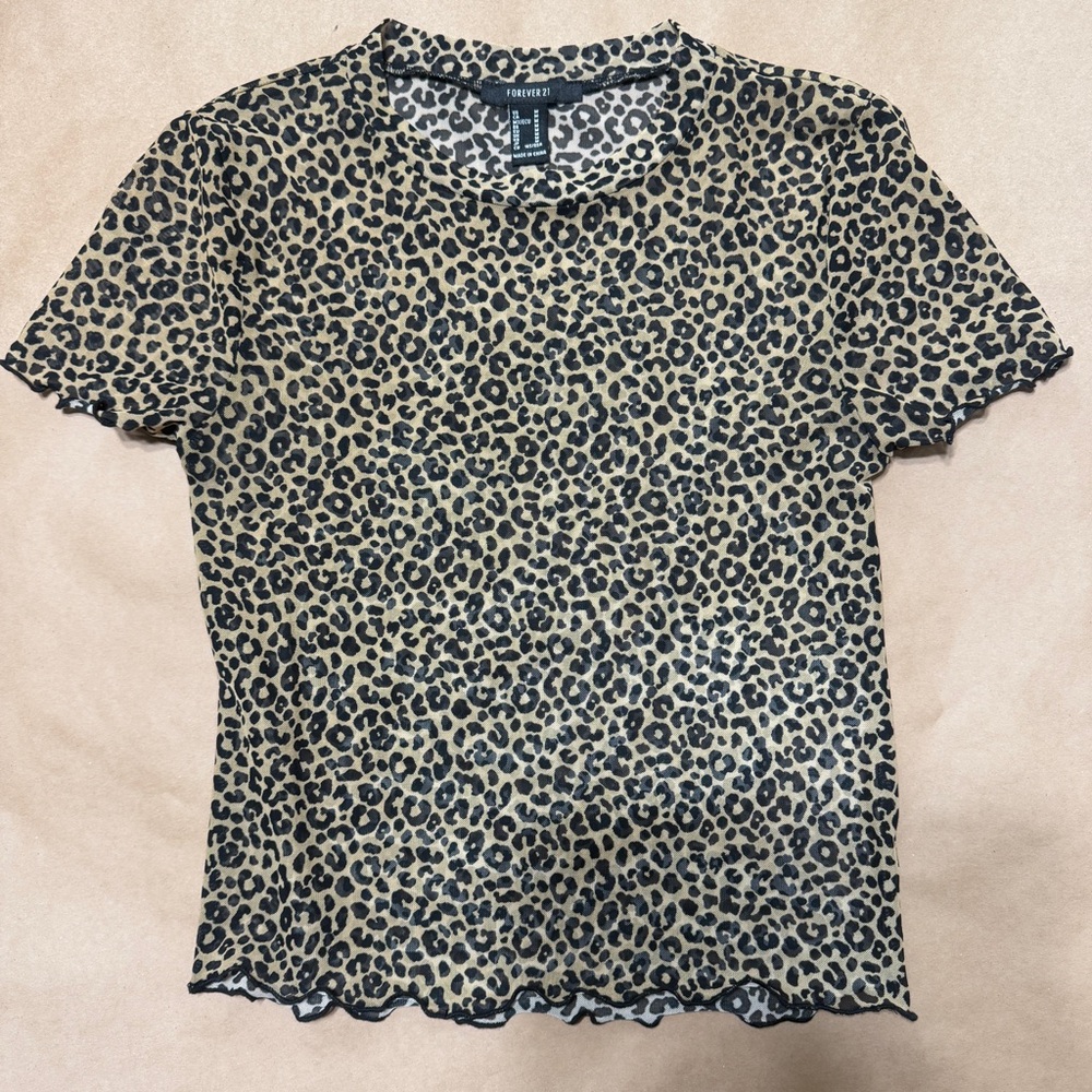 Forever 21 Women's Leopard Print Short Sleeve Top - Medium